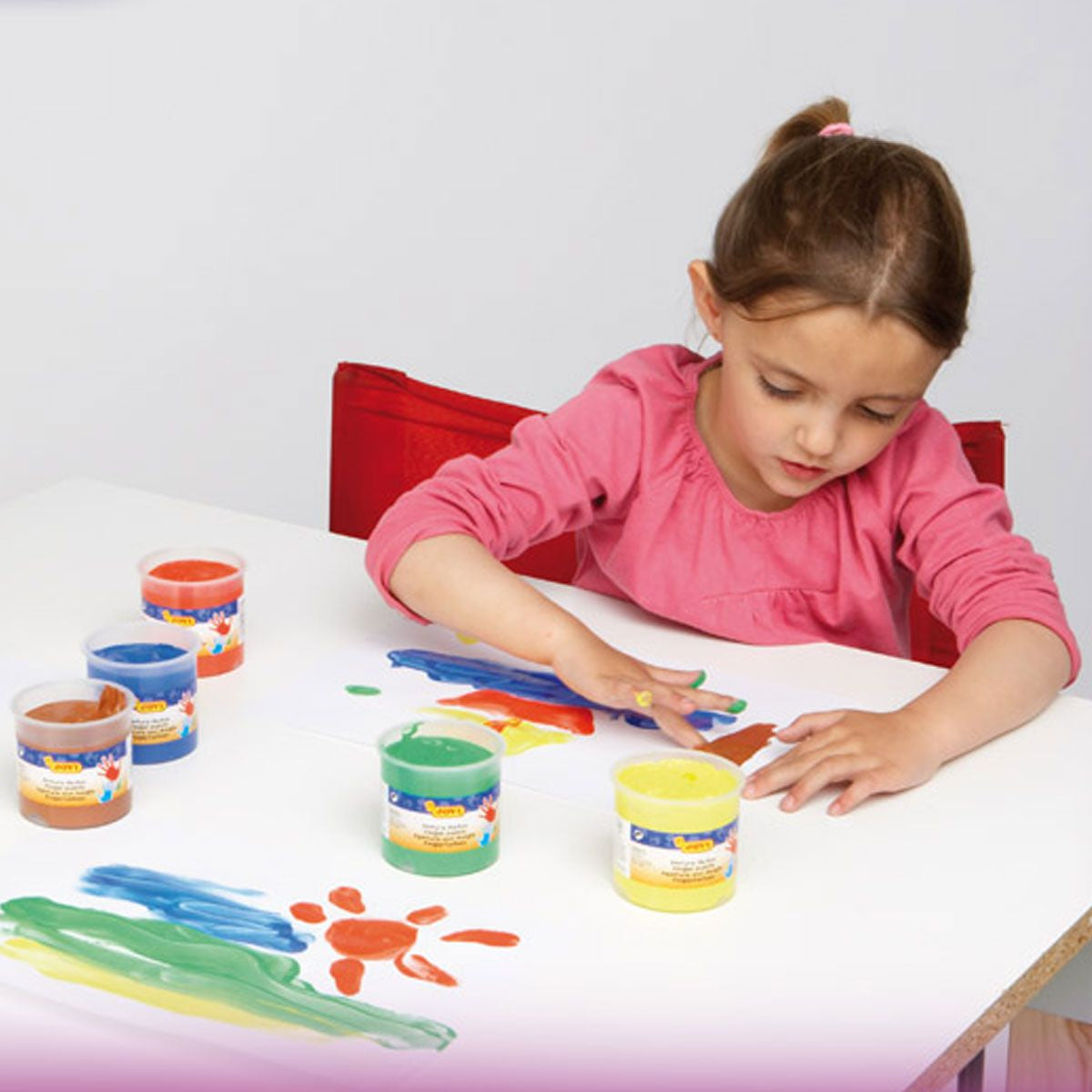 Boi za risuvane s prasti i race Jovi