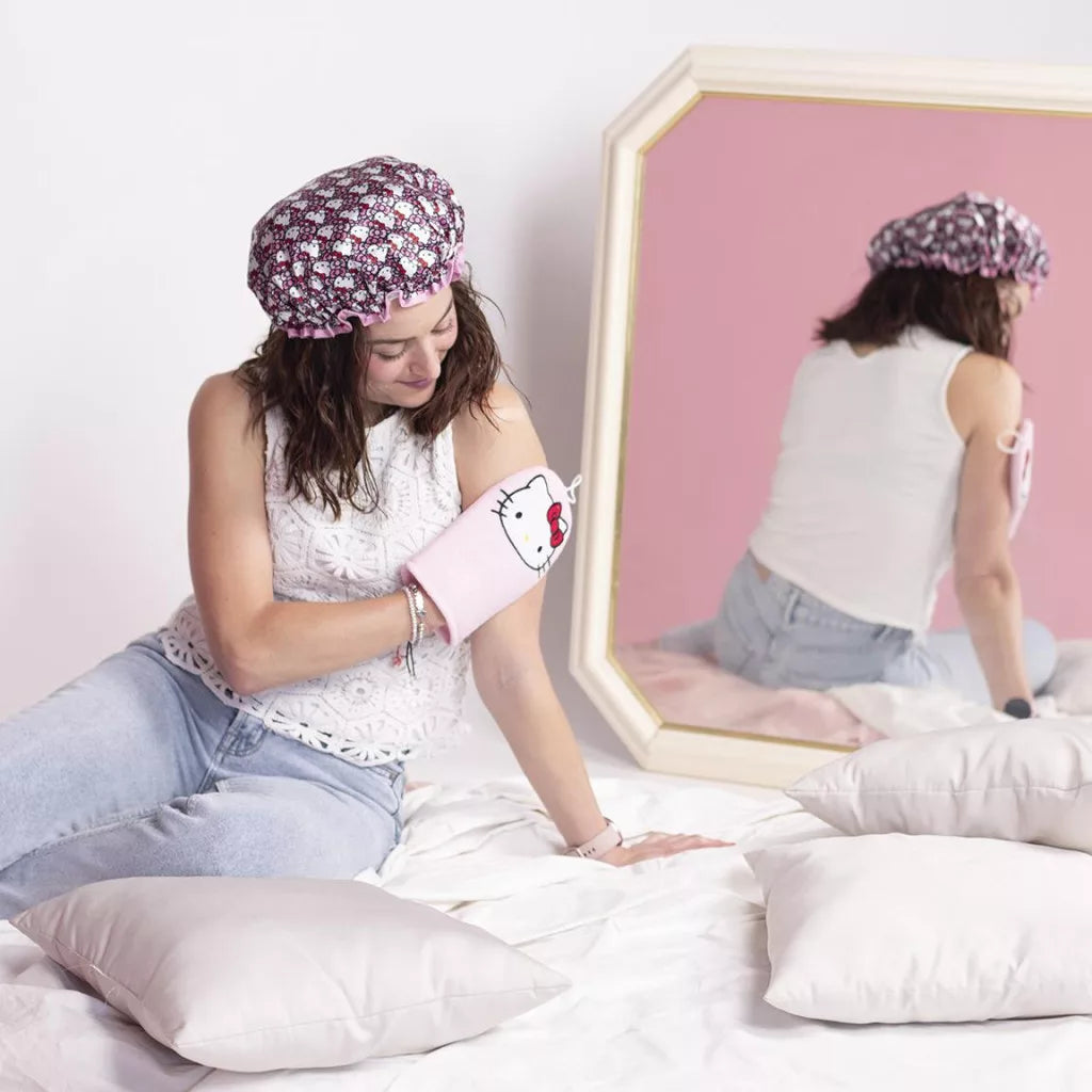 dush shapka hello kitty