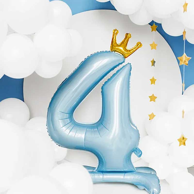 ФОЛИЕВ БАЛОН ЦИФРА "4" С КОРОНА И СТОЙКА В НЕБЕСНО СИНЬО, 84 см