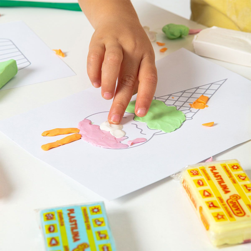 Творчески игри - Моделиране с пластилин