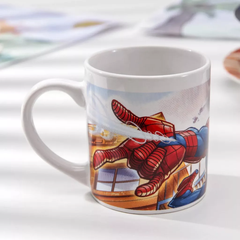 Porcelanova chasha v podarachna kutiq Spiderman