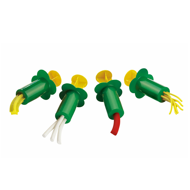 Шприц за пластилин - Ученически пособия и канцеласки материали