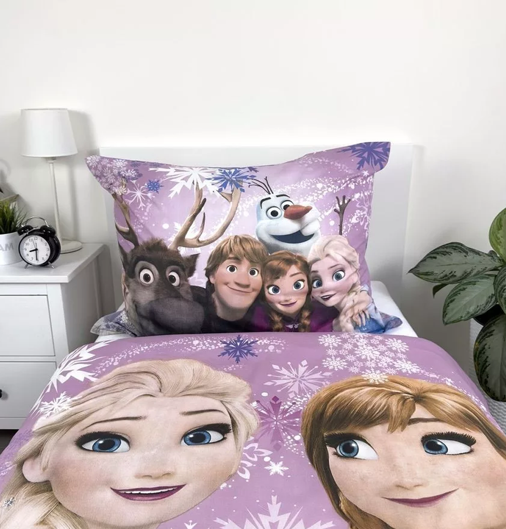Detski spalen komplekt Zamraznaloto Kralstvo Frozen - podarak za momiche