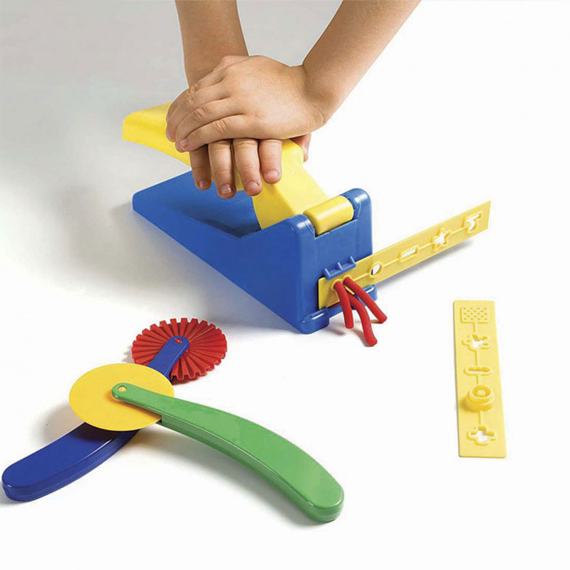 Ученически пособия и арт и крафт материали - Пластилини пасти и пясък за моделиране и аксесоари